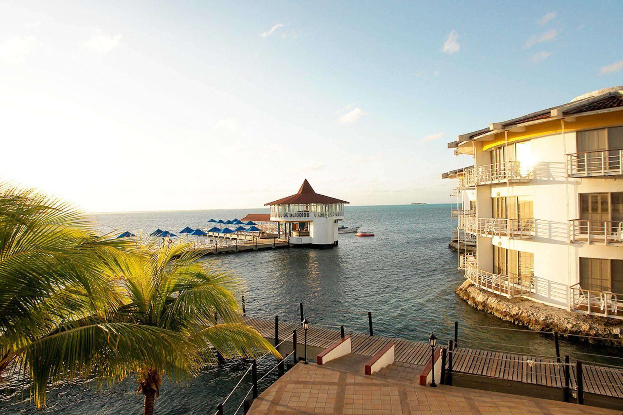 Decameron Aquarium San Andres  Exterior photo